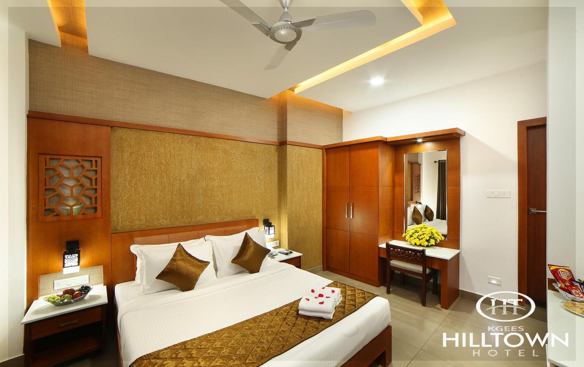 Kgees - Hill Town Hotel Kattappana Esterno foto